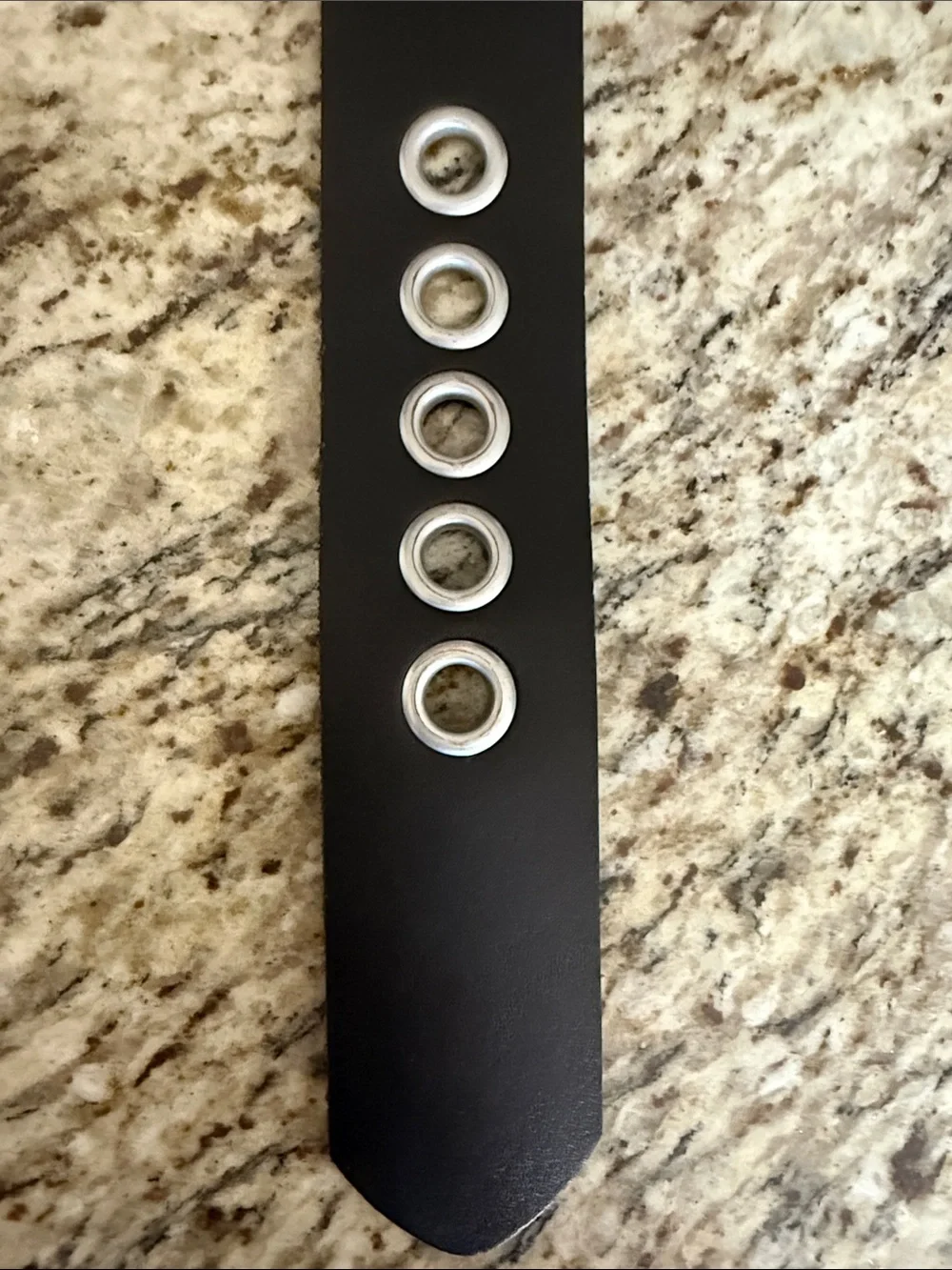 Urban Outfitters Black Leather Belt w/pMetal Tone Grommets & Buckle Sz M/L